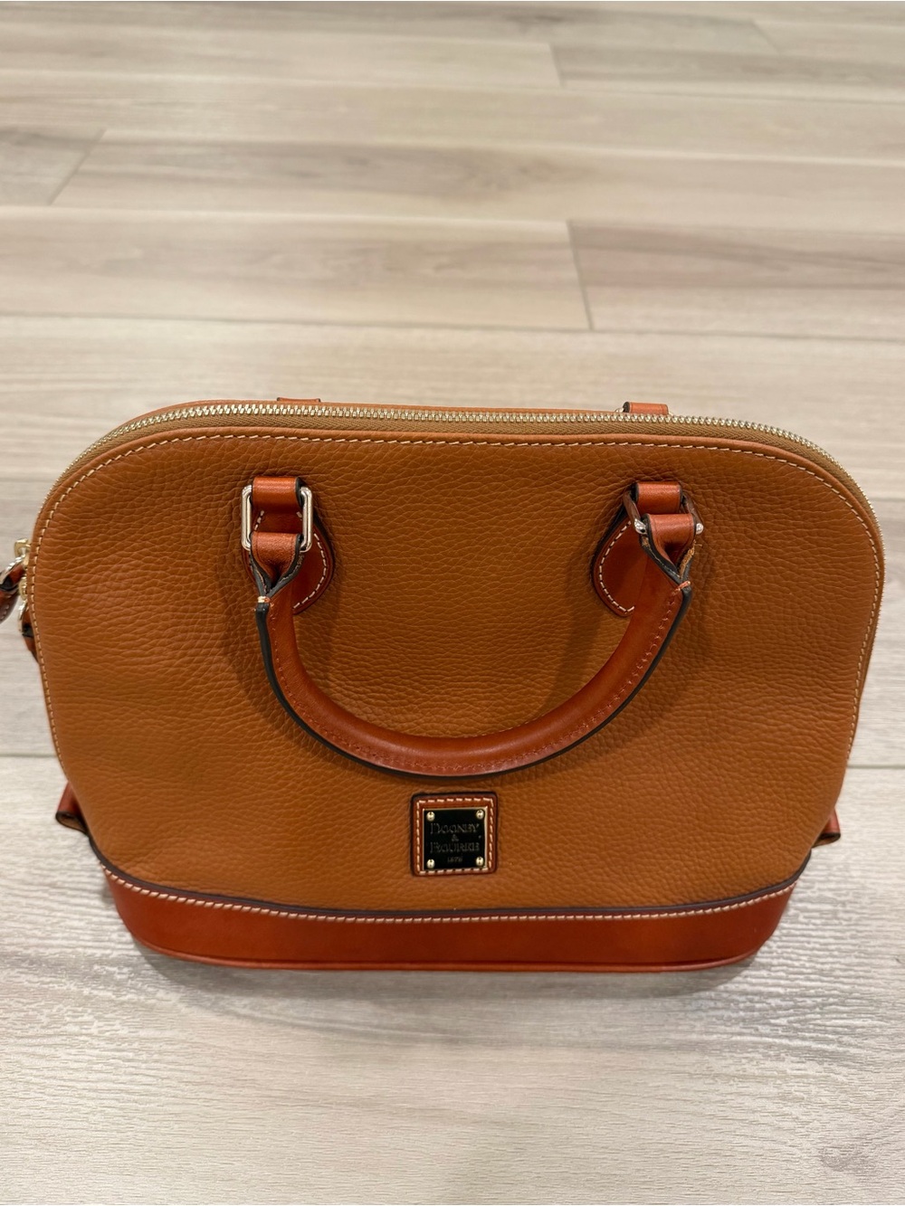 Dooney & Bourke Pebble Grain Small Zip Satchel In Caramel